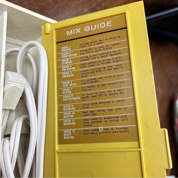 MCM Vintage Sears Roebuck Wall Mount / 2 Blades / Cord NO Mixer Harvest Yellow - Picture 4 of 13